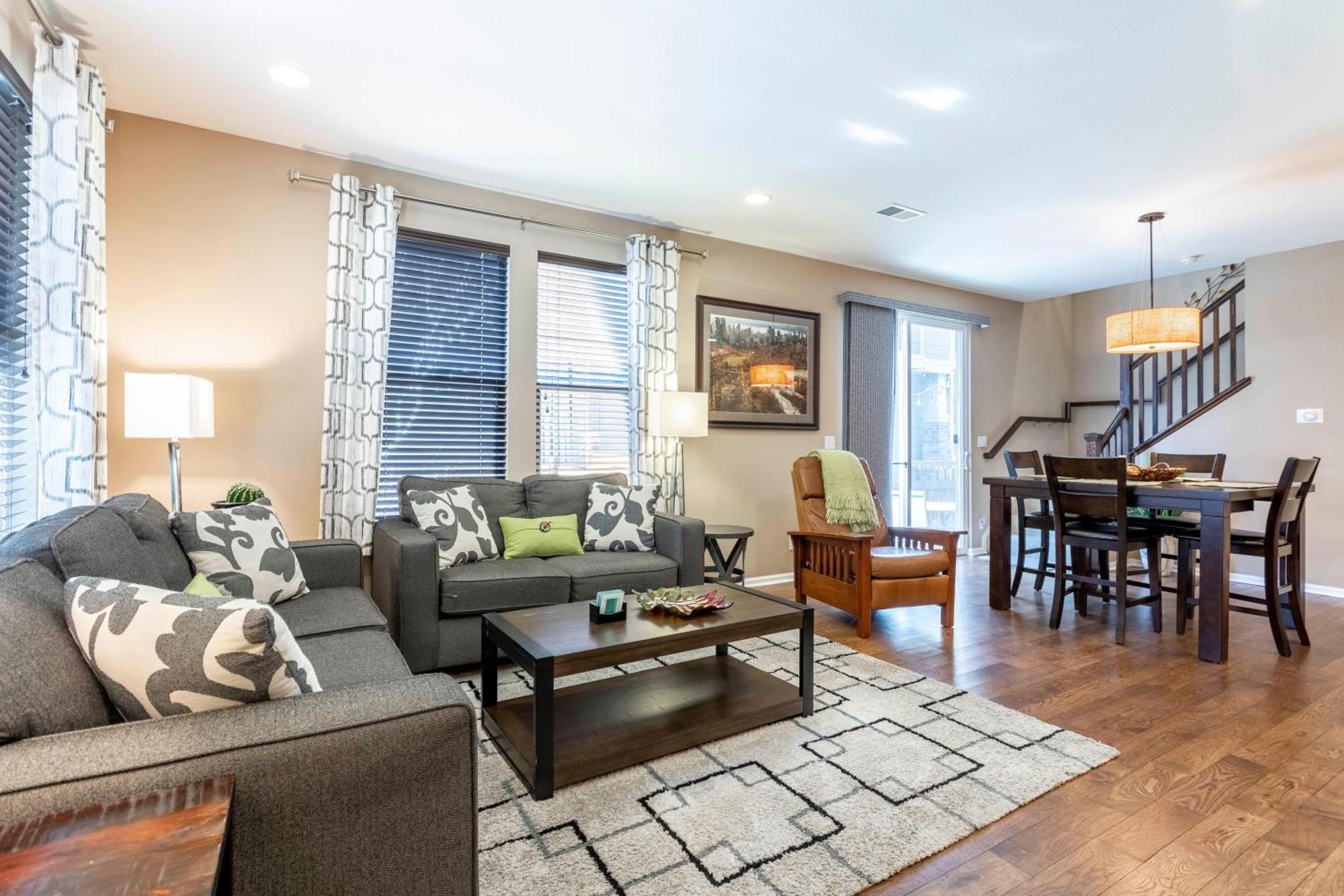 Сasa de vacaciones Spacious Family Friendly Townhome In Park Denver